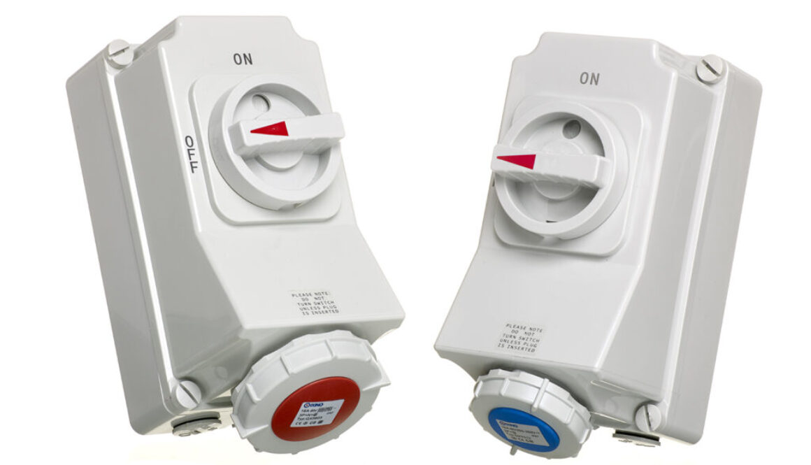 Socket03
